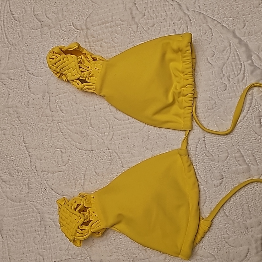 Amiani bikini top